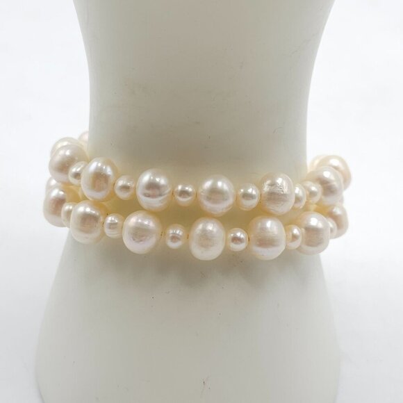 Faux Pearl Stretch Bracelet With Elegant Layered Design Fits Most Sizes - Picture 1 of 4